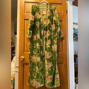 NWT! A Rare Bird Floral Green Velvet Kimono duster